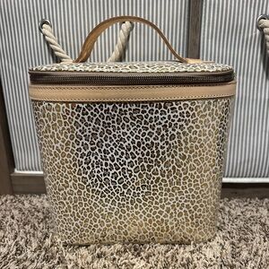 NWOT Consuela Kit Slim Train Case